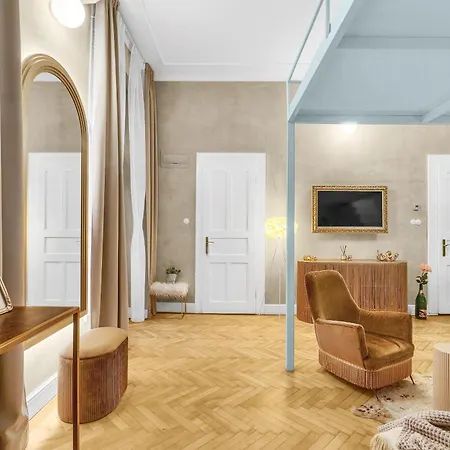 New! Loft Near Bluechurch - Location - Old Town شقة *