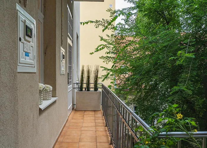 New! Loft Near Bluechurch - Location - Old Town