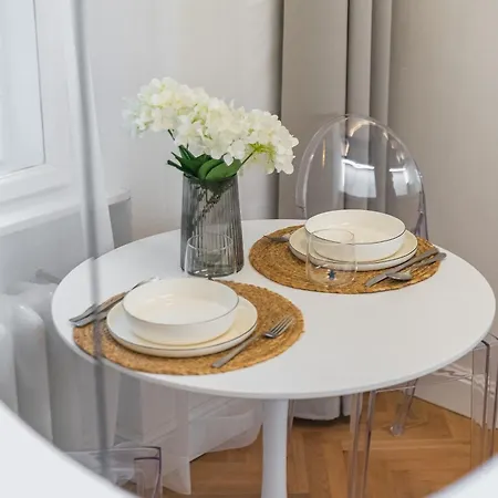 New! Loft Near Bluechurch - Location - Old Town Apartment